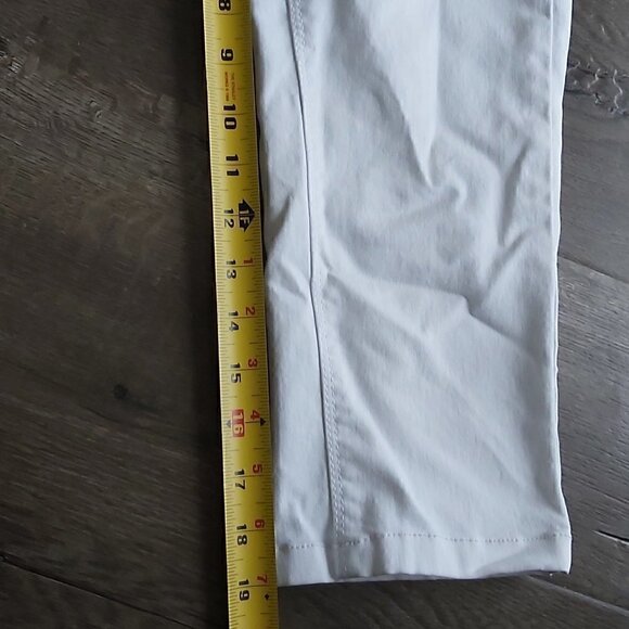 NWOT Suko Jeans Women's Mid Rise White Stretch Denim Skinny Leg Capris - Size 4 - Picture 5 of 7